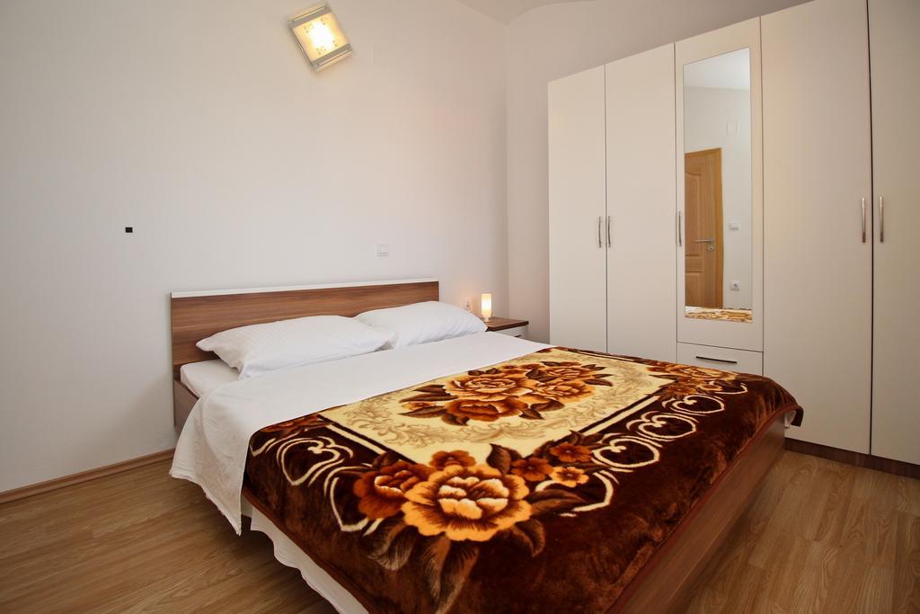 Apartments Koritnik Punat Exterior foto