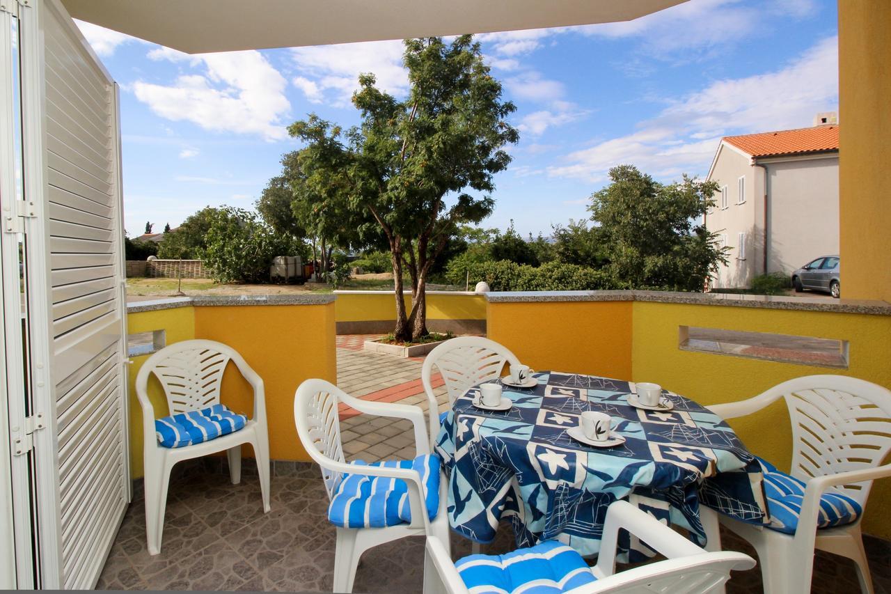 Apartments Koritnik Punat Exterior foto