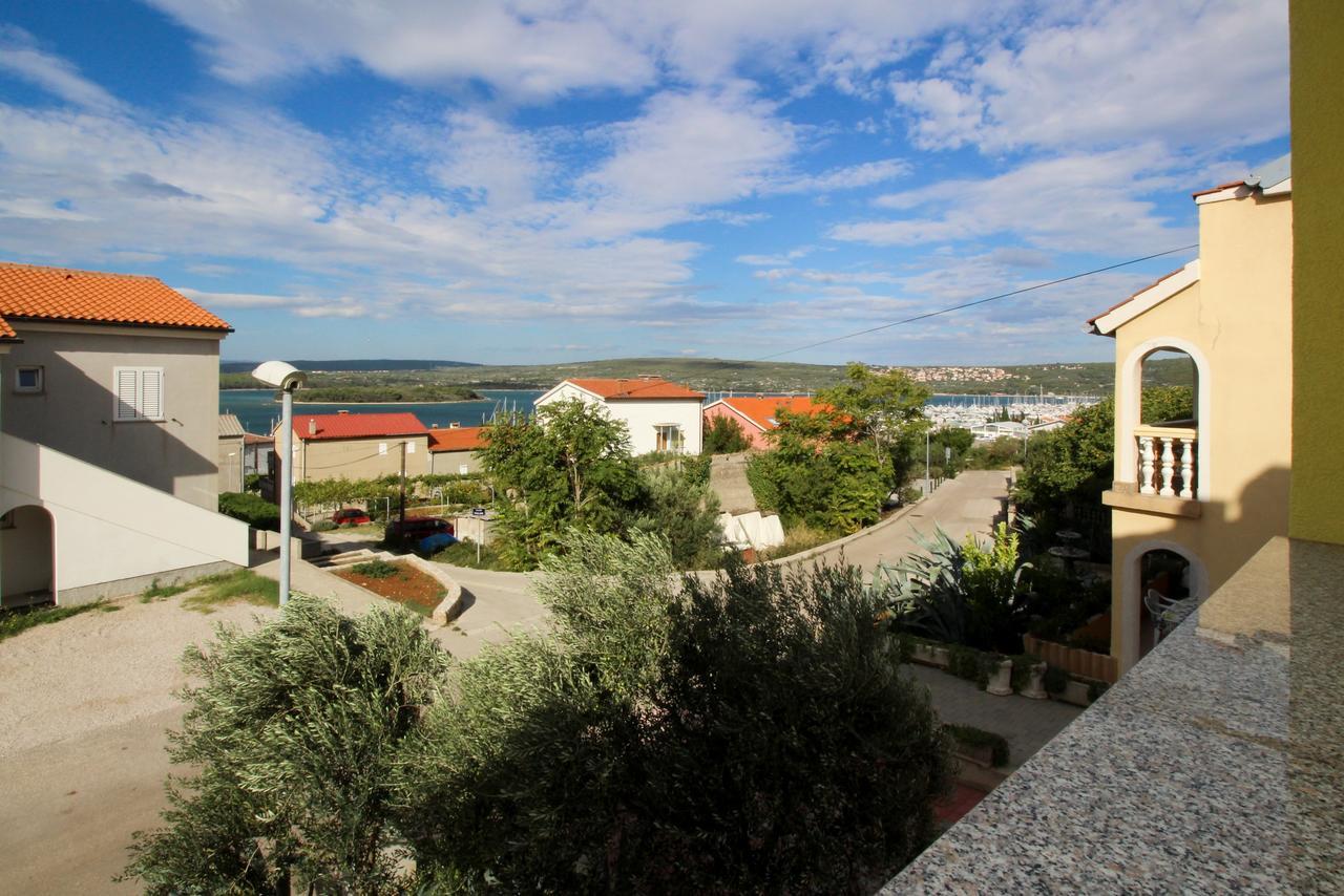 Apartments Koritnik Punat Exterior foto